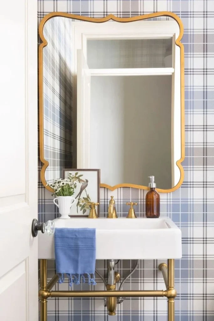 Preppy Bathroom Ideas that are Never Going Out of Style