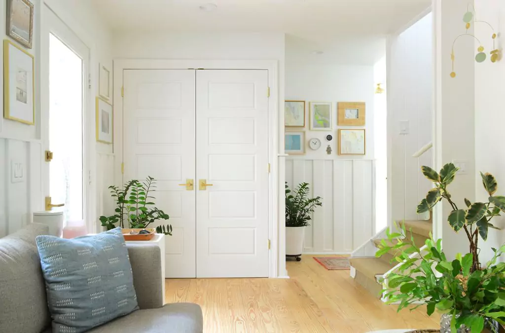 sherwin williams pure white vs extra white