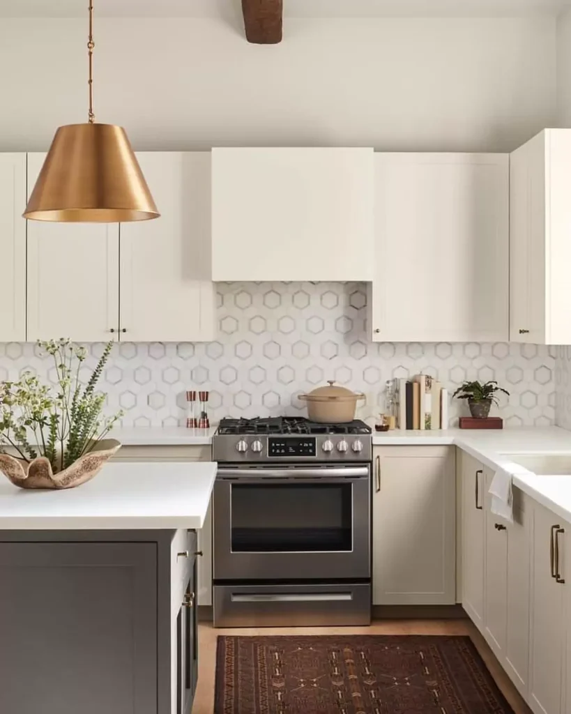 Shoji White SW 7042 by Sherwin-Williams: