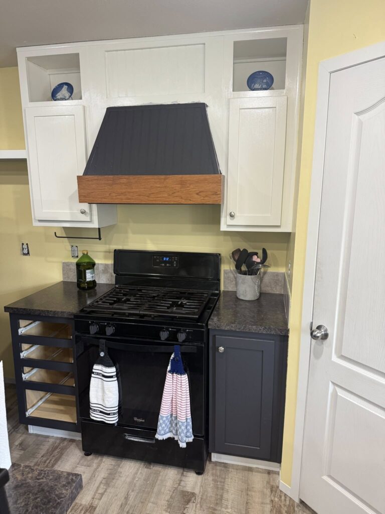 Behr Vanilla Ice Cream P260-3