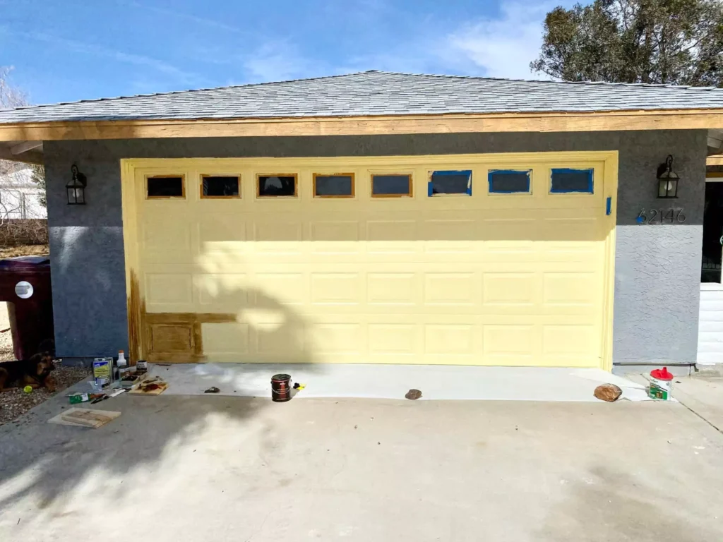 Behr Vanilla Ice Cream P260-3