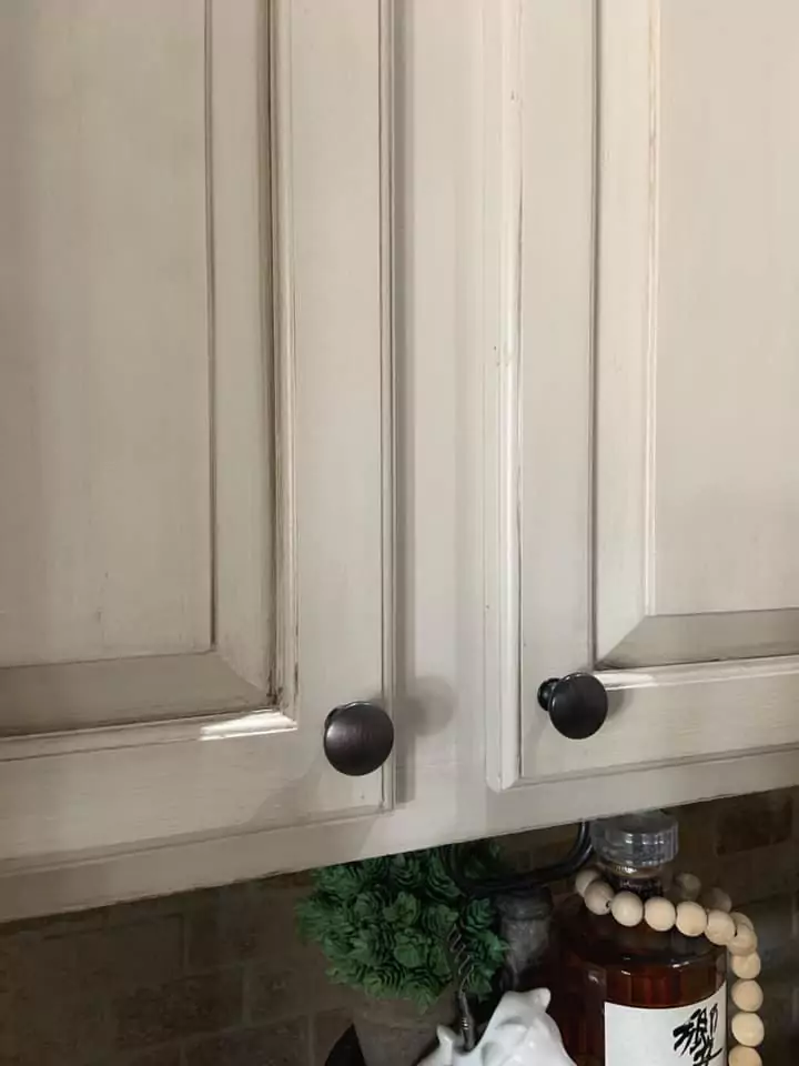 best paint for kitchen cabinets without sanding

