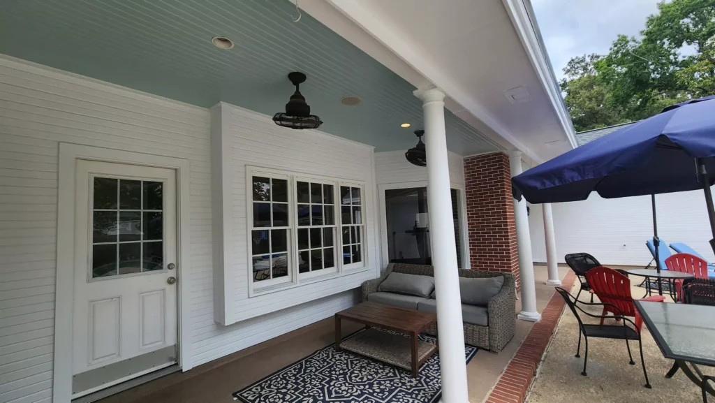 Dover White SW 6385 Sherwin-Williams
