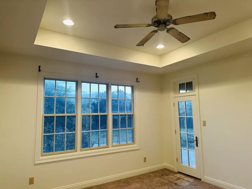 Dover White SW 6385 Sherwin-Williams