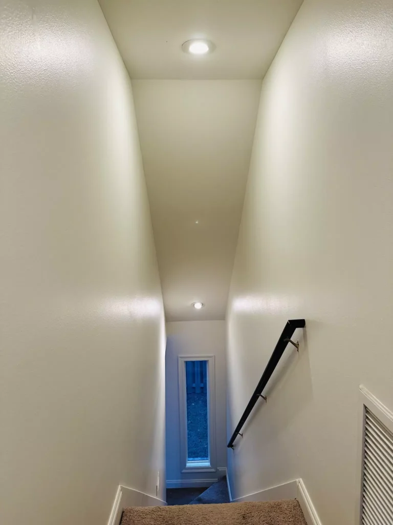 Dover White SW 6385 Sherwin-Williams