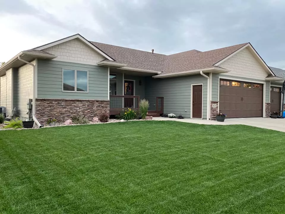 Sherwin-Williams Bungalow Beige (SW 7511)