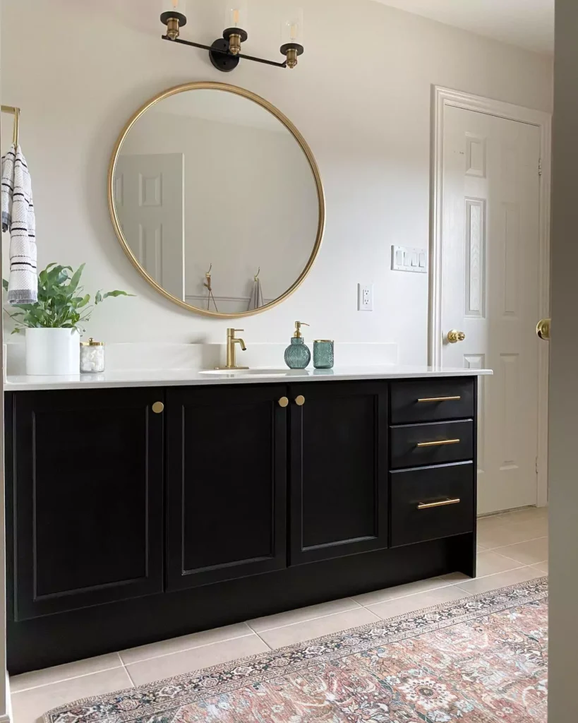 Shoji White SW 7042 by Sherwin-Williams: