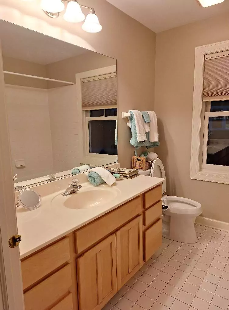 Divine White SW 6105 Sherwin Williams–