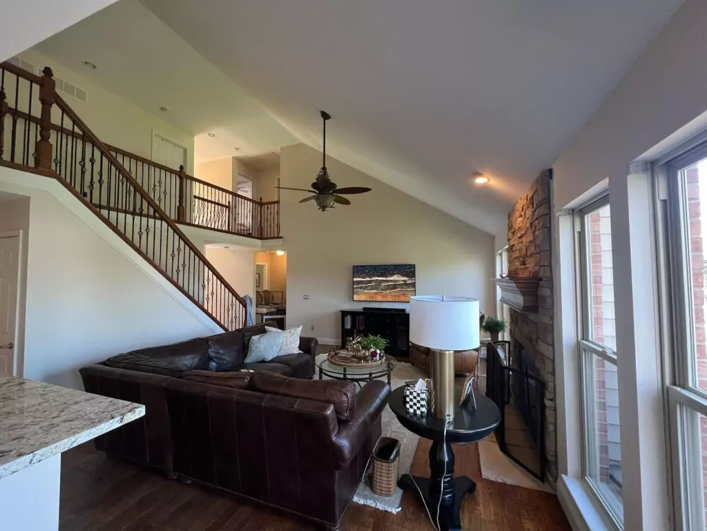 Divine White SW 6105 Sherwin Williams–