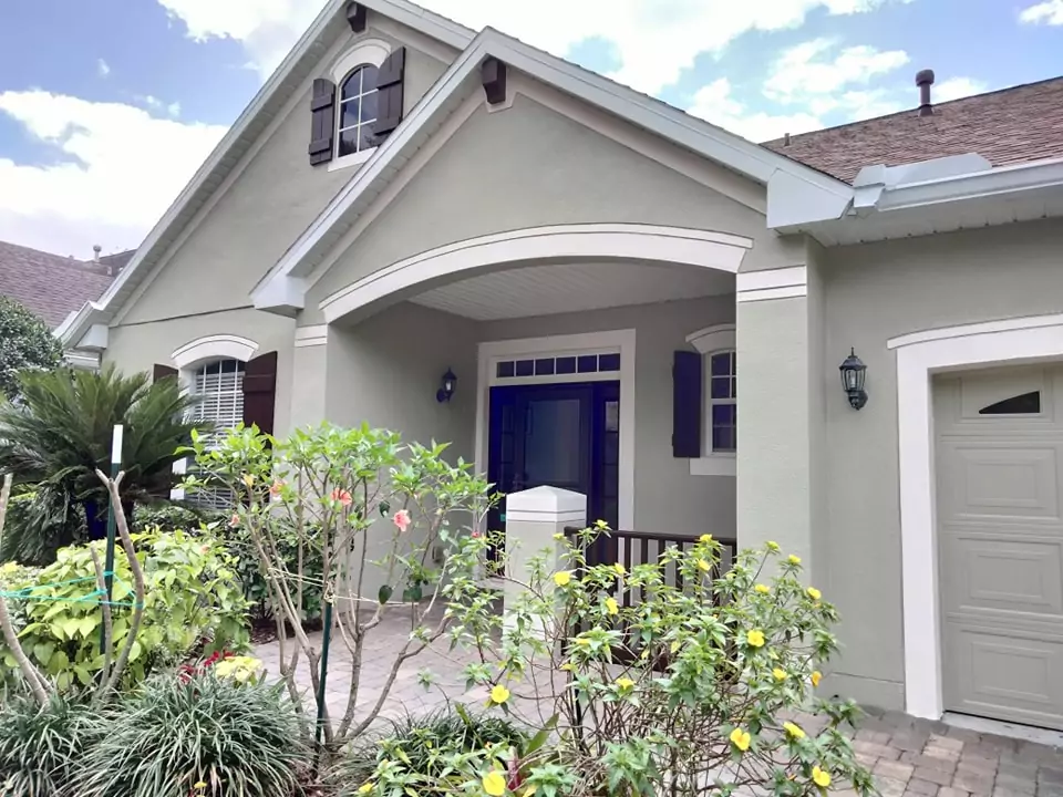 Divine White SW 6105 Sherwin Williams–