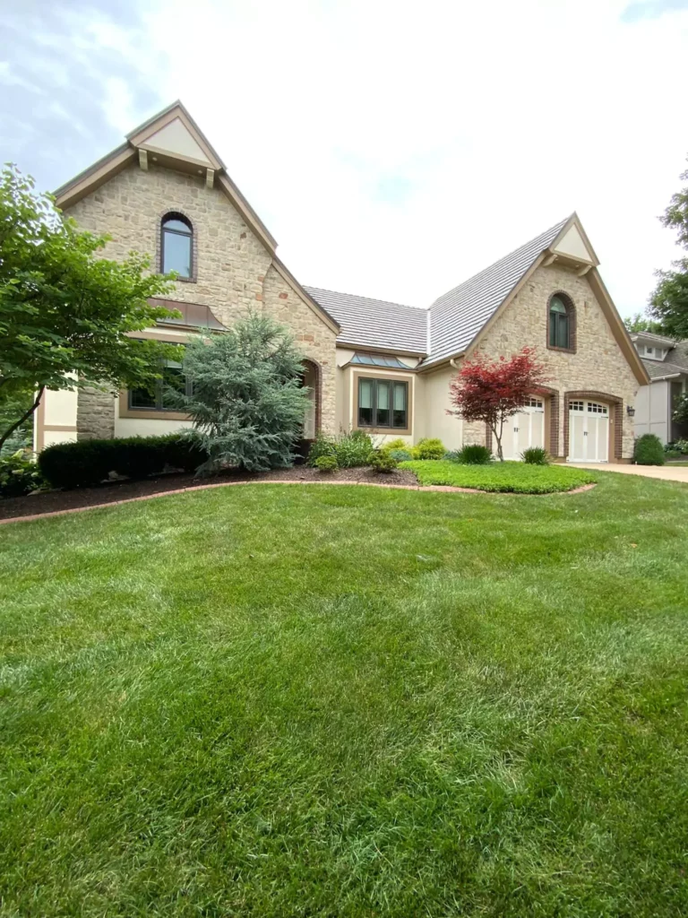 SW 7526 Maison Blanche Sherwin Williams
