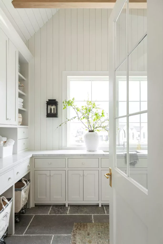 swiss-coffee-vs-white-dove-by-benjamin-moore