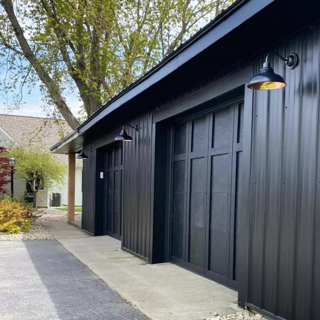 Tricorn Black Sherwin Williams SW 6258

