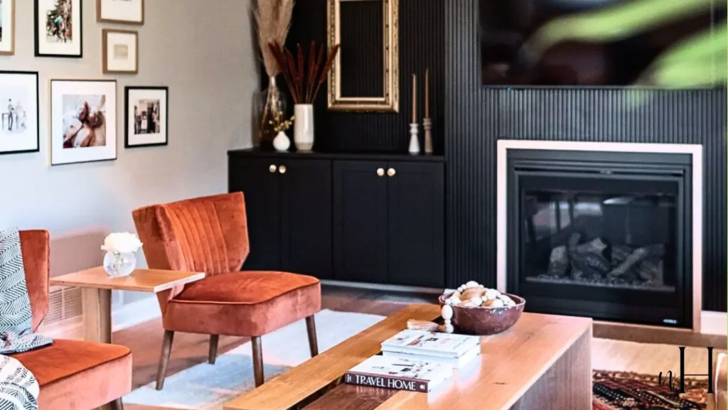 Tricorn Black Sherwin Williams SW 6258
