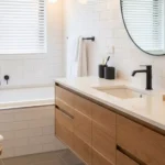 white-and-gray-bathroom-ideas-68b5274f6e824